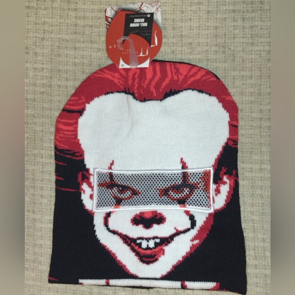 Pennywise Roll-Down Beanie Mask With See Through Mesh. NWT.